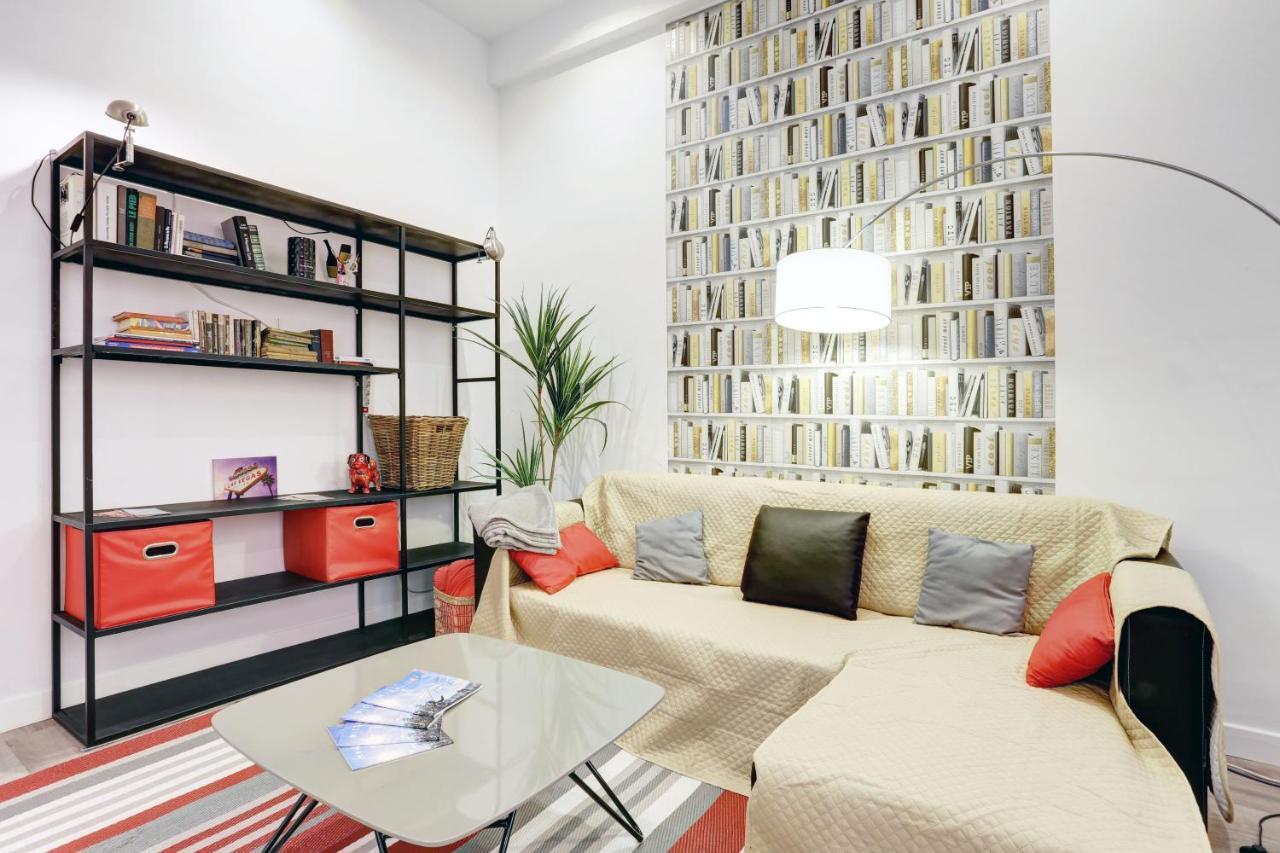 Ferienwohnung Centrale 2 - F4 Spacieux Et Confortable Au Centre Du Vieux-Nizza Exterior foto